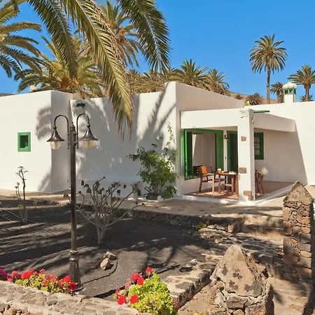 Detached With Communal Swimming Pool, Located In The North Of Lanzarote