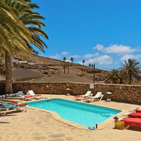 Detached With Communal Swimming Pool, Located In The North Of Lanzarote * Haría