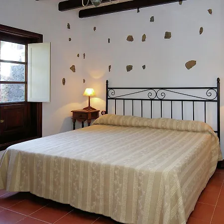 Detached With Communal Swimming Pool, Located In The North Of Lanzarote *